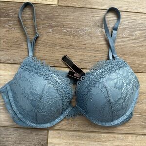 Victoria’s Secret Blue Lace Push-up Bra